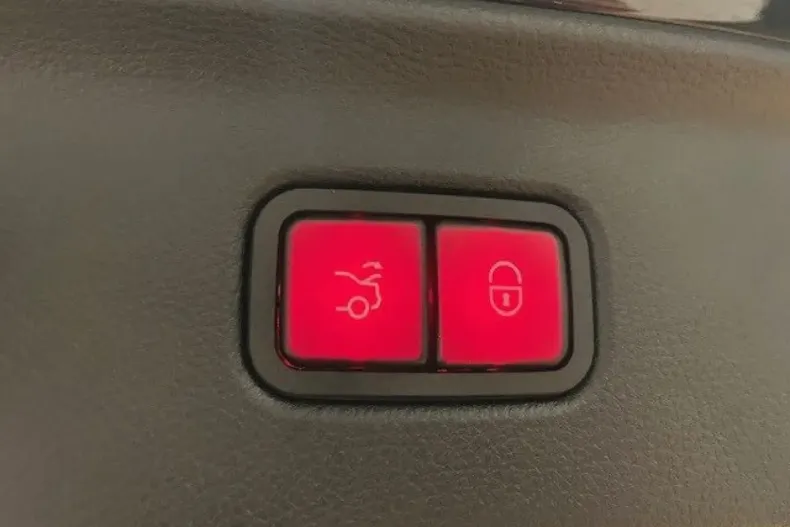 Mercedes-Benz S 580 (Clasa S) din 2024 cu 16.397 km - oferta MER180597 - foto 18