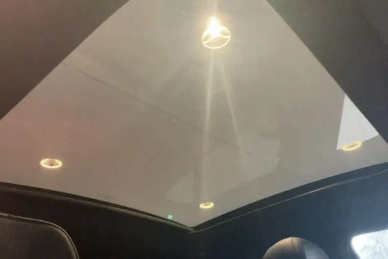 Mercedes-Benz GLE 300 (Clasa GLE) din 2025 cu 15.806 km - oferta MER180620 - foto 9