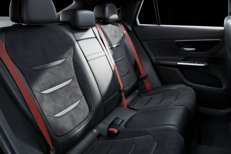 Mercedes-Benz GLC 43 AMG (Clasa GLC) din 2024 cu 19.540 km - oferta MER180627 - foto 13