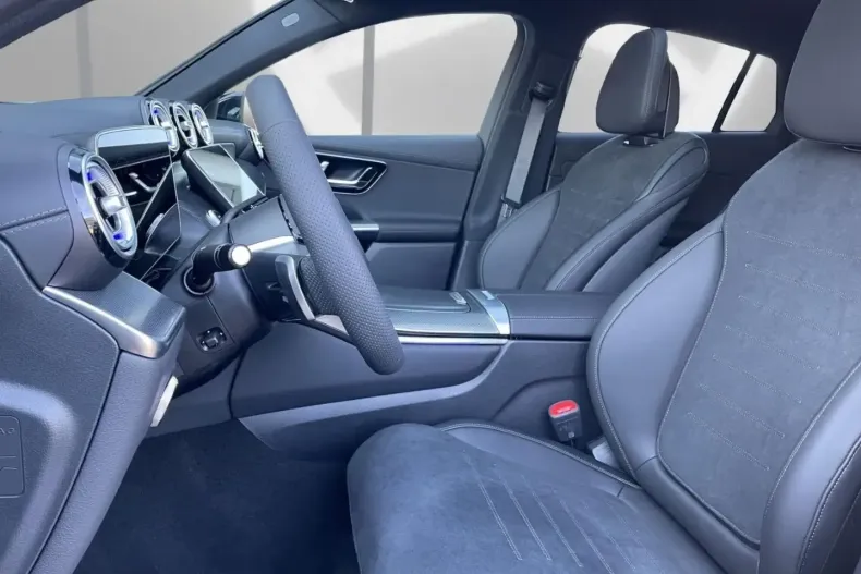 Mercedes-Benz GLC 300 (Clasa GLC) din 2025 cu 7.348 km - oferta MER180633 - foto 7