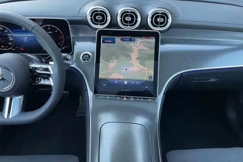 Mercedes-Benz GLC 300 (Clasa GLC) din 2025 cu 7.348 km - oferta MER180633 - foto 11