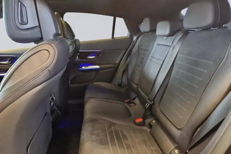 Mercedes-Benz GLC 300 (Clasa GLC) din 2024 cu 9.859 km - oferta MER180634 - foto 8