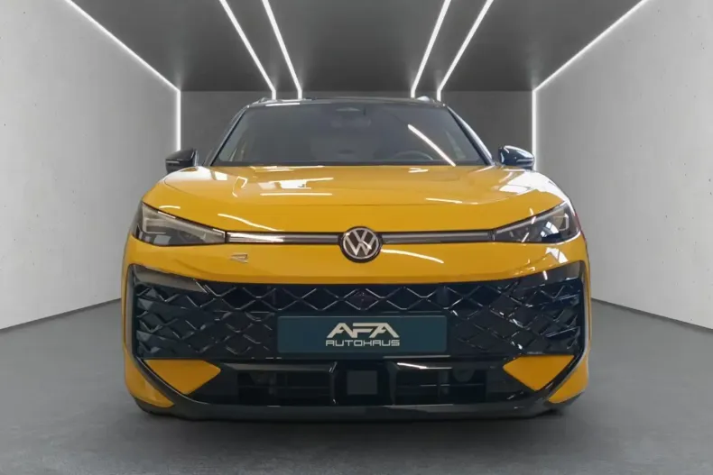 Volkswagen T-Roc din 2025 cu 4.302 km - oferta VOL180636 - foto 2