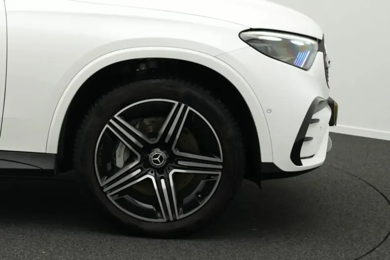 Mercedes-Benz GLC 300 (Clasa GLC) din 2025 cu 11.313 km - oferta MER180639 - foto 8