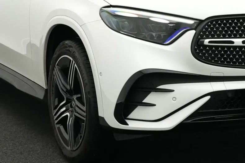 Mercedes-Benz GLC 300 (Clasa GLC) din 2025 cu 11.313 km - oferta MER180639 - foto 9