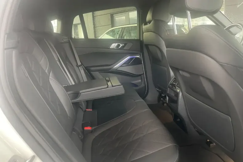 BMW X6 (Seria X) din 2023 cu 76.600 km - oferta BMW180644 - foto 12