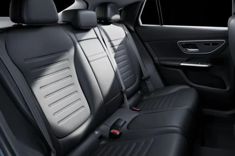 Mercedes-Benz GLC 300 (Clasa GLC) din 2024 cu 24.858 km - oferta MER180646 - foto 13