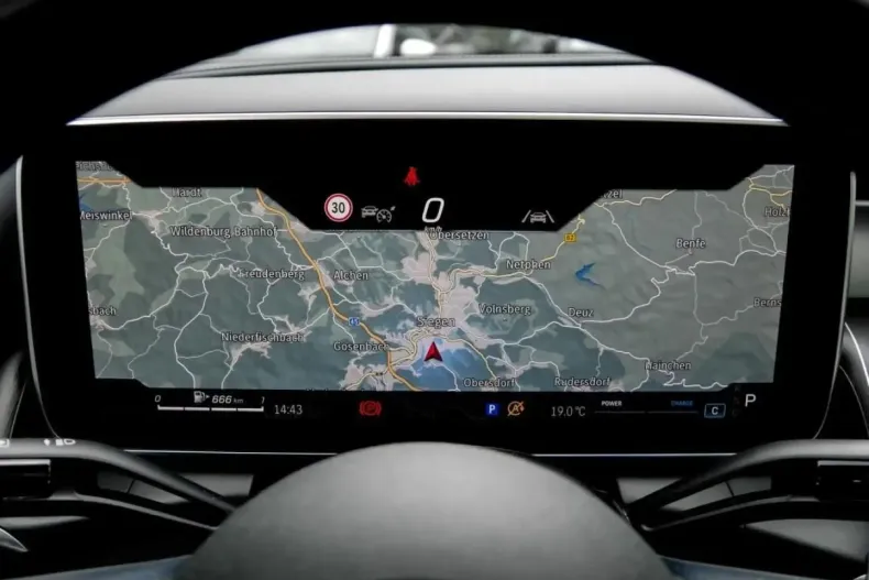 Mercedes-Benz GLC 300 (Clasa GLC) din 2025 cu 10.321 km - oferta MER180647 - foto 13