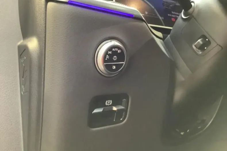 Mercedes-Benz GLC 300 (Clasa GLC) din 2024 cu 33.920 km - oferta MER180649 - foto 15