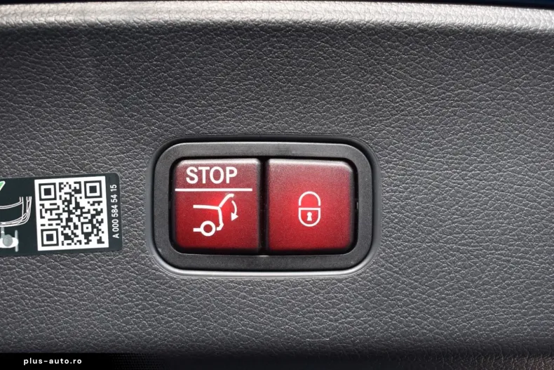 Mercedes-Benz GLC 300 din 2024 cu 14.600 km - oferta MER180652 - foto 11