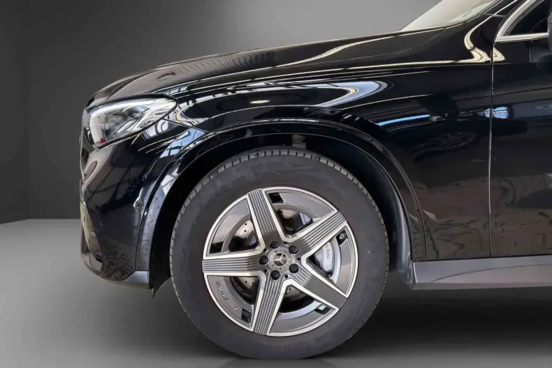 Mercedes-Benz GLC 300 (Clasa GLC) din 2025 cu 3.811 km - oferta MER180653 - foto 4