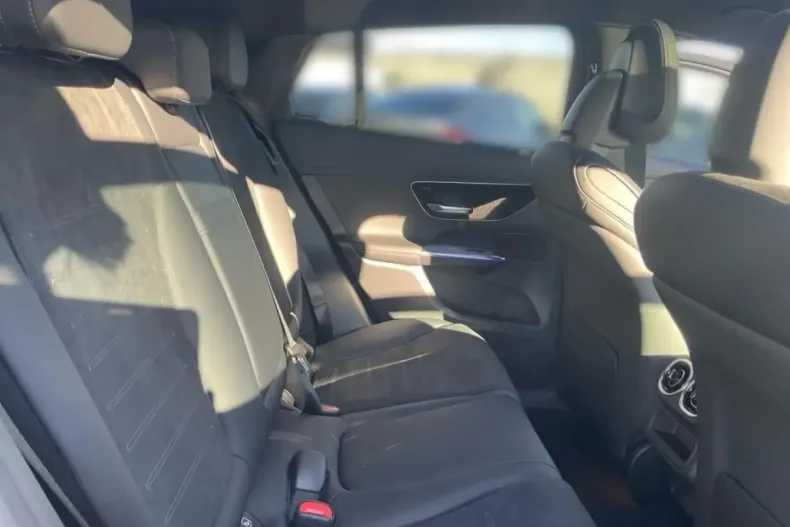 Mercedes-Benz GLC 300 (Clasa GLC) din 2025 cu 19.900 km - oferta MER180655 - foto 11