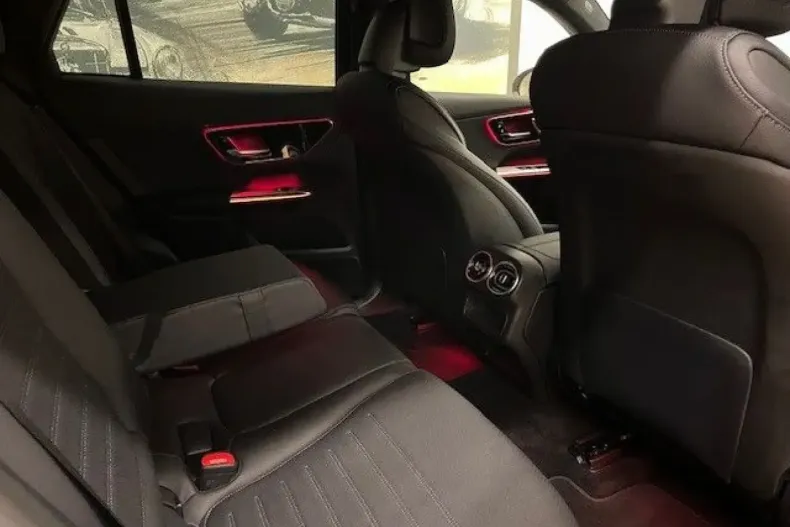 Mercedes-Benz GLC 300 (Clasa GLC) din 2024 cu 32.412 km - oferta MER180662 - foto 9