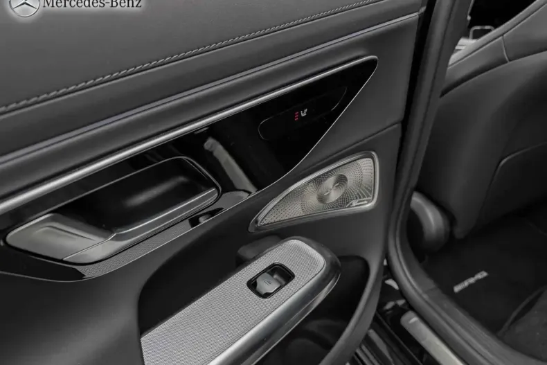Mercedes-Benz E 53 AMG (Clasa E) din 2024 cu 8.370 km - oferta MER180687 - foto 11
