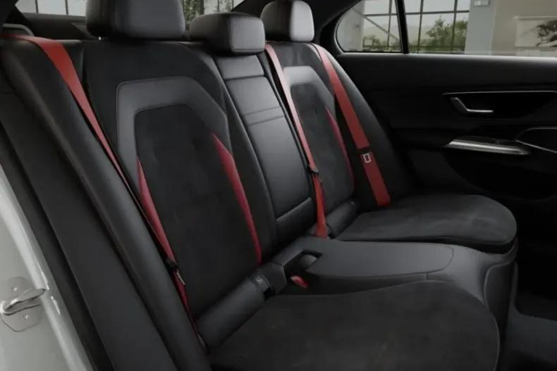 Mercedes-Benz E 53 AMG (Clasa E) din 2024 cu 13.814 km - oferta MER180693 - foto 9