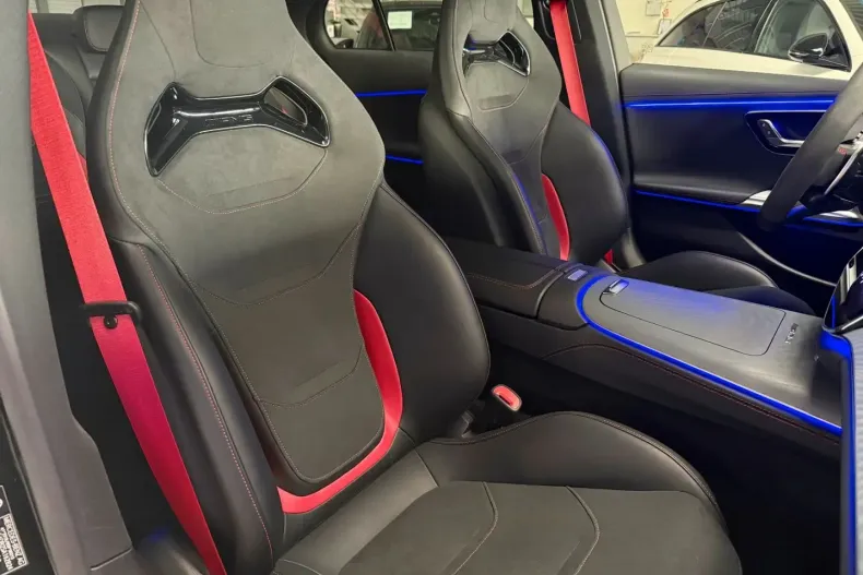 Mercedes-Benz E 53 AMG (Clasa E) din 2025 cu 29.989 km - oferta MER180695 - foto 6