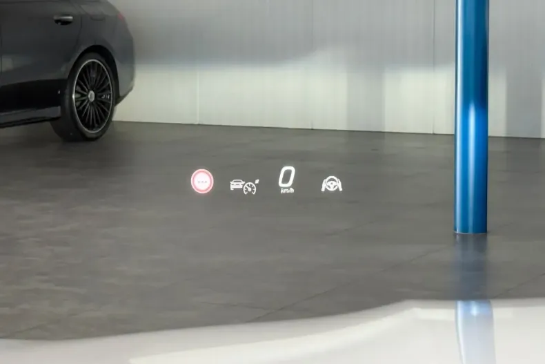 Mercedes-Benz E 53 AMG (Clasa E) din 2025 cu 31.040 km - oferta MER180697 - foto 12