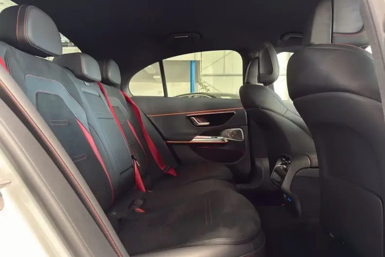 Mercedes-Benz E 53 AMG (Clasa E) din 2025 cu 31.040 km - oferta MER180697 - foto 14