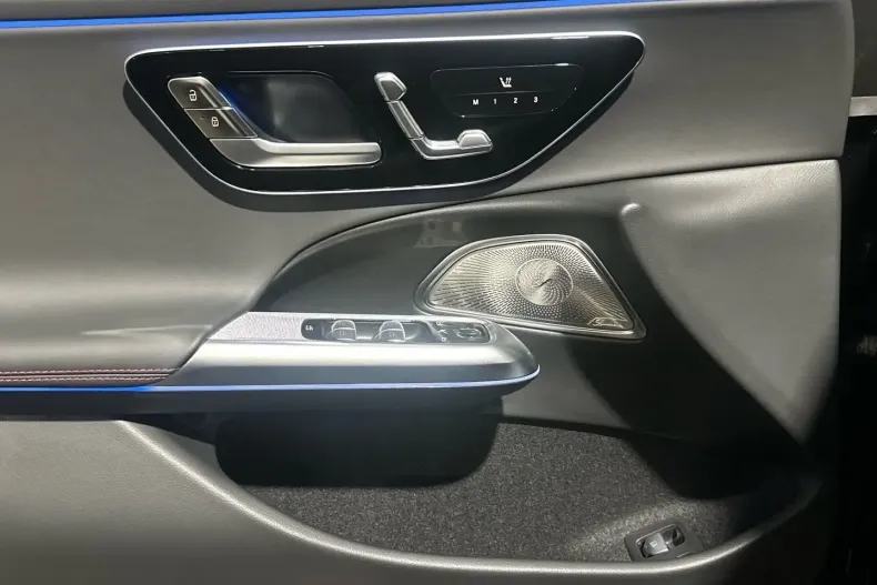 Mercedes-Benz E 53 AMG (Clasa E) din 2025 cu 14.825 km - oferta MER180699 - foto 15