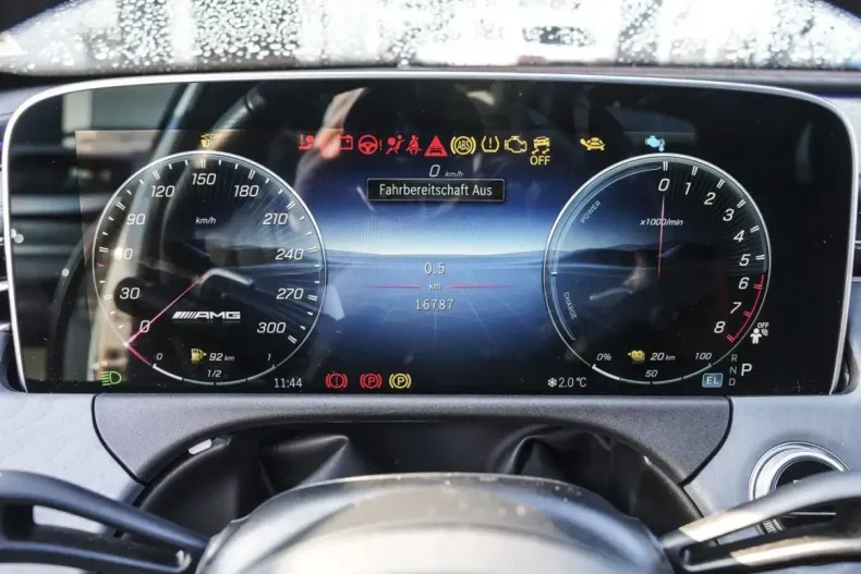 Mercedes-Benz E 53 AMG (Clasa E) din 2025 cu 16.781 km - oferta MER180701 - foto 14