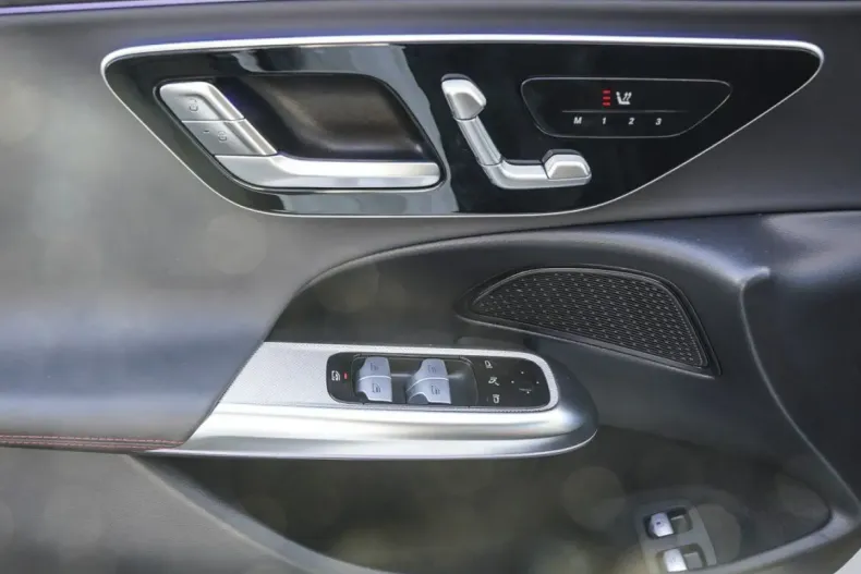 Mercedes-Benz E 53 AMG (Clasa E) din 2025 cu 16.781 km - oferta MER180701 - foto 17