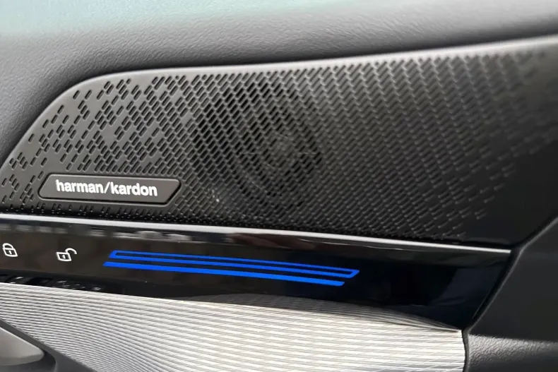 BMW 520 (Seria 5) din 2025 cu 10.500 km - oferta BMW180704 - foto 14