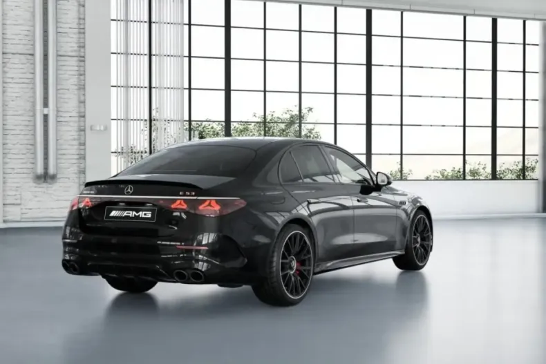 Mercedes-Benz E 53 AMG (Clasa E) din 2024 cu 9.987 km - oferta MER180706 - foto 2