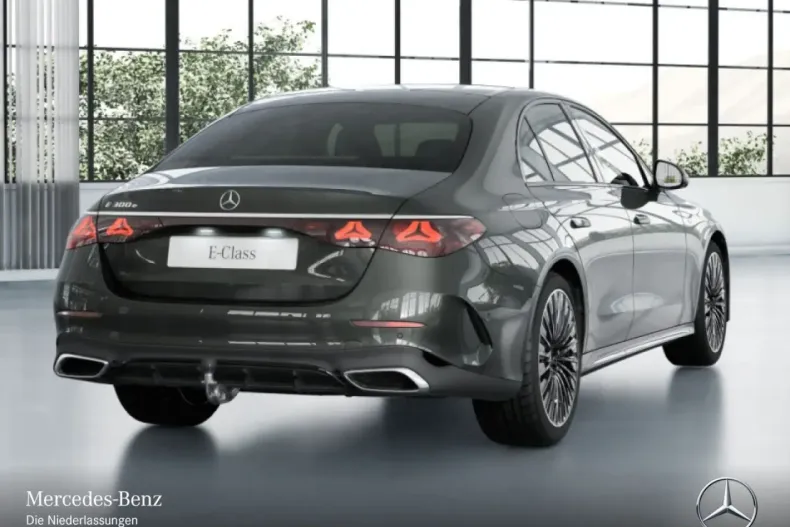 Mercedes-Benz E 300 (Clasa E) din 2025 cu 11.486 km - oferta MER180708 - foto 5