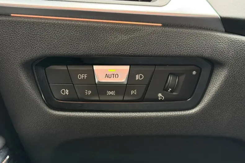 BMW 320 (Seria 3) din 2023 cu 107.100 km - oferta BMW180718 - foto 18