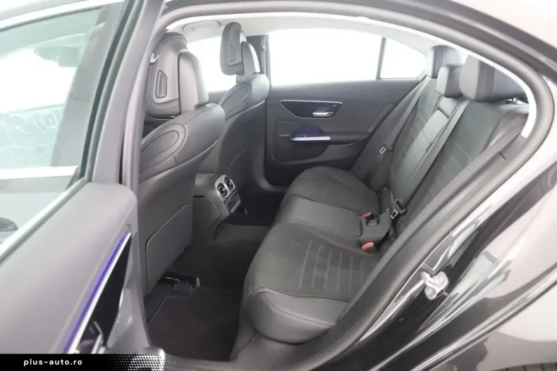 Mercedes-Benz C 300 din 2024 cu 12.915 km - oferta MER180719 - foto 13