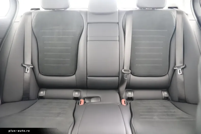 Mercedes-Benz C 300 din 2024 cu 12.915 km - oferta MER180719 - foto 14