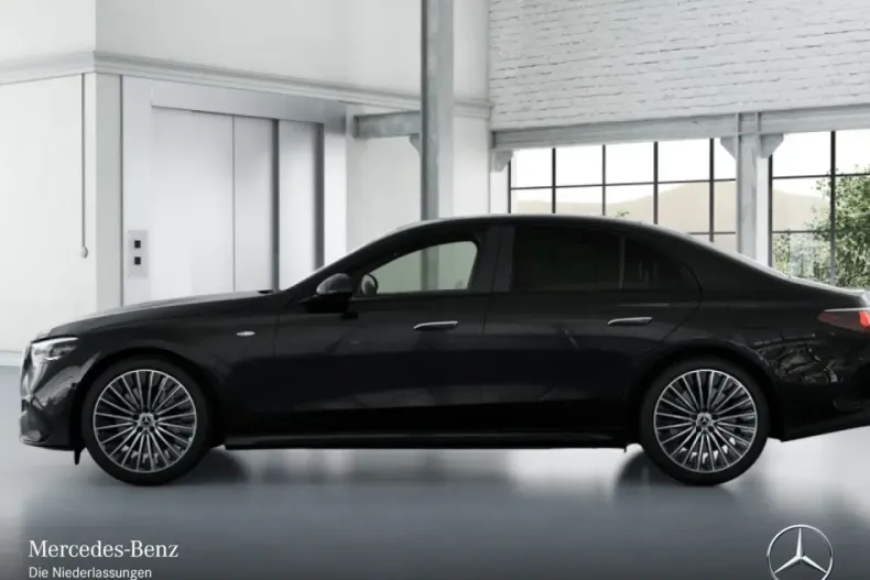 Mercedes-Benz E 300 (Clasa E) din 2025 cu 7.836 km - oferta MER180720 - foto 6