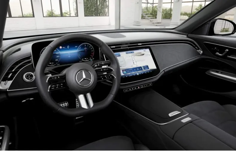 Mercedes-Benz E 300 (Clasa E) din 2025 cu 19.353 km - oferta MER180722 - foto 7