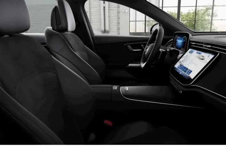 Mercedes-Benz E 300 (Clasa E) din 2025 cu 19.353 km - oferta MER180722 - foto 8