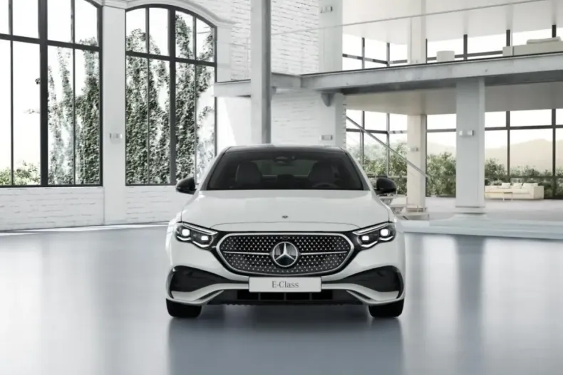 Mercedes-Benz E 300 (Clasa E) din 2024 cu 23.875 km - oferta MER180724 - foto 4