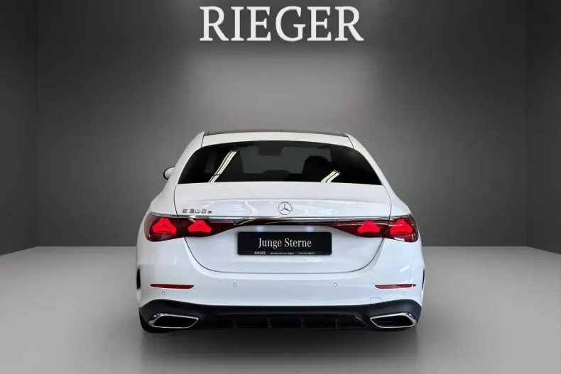 Mercedes-Benz E 300 (Clasa E) din 2024 cu 43.301 km - oferta MER180725 - foto 10