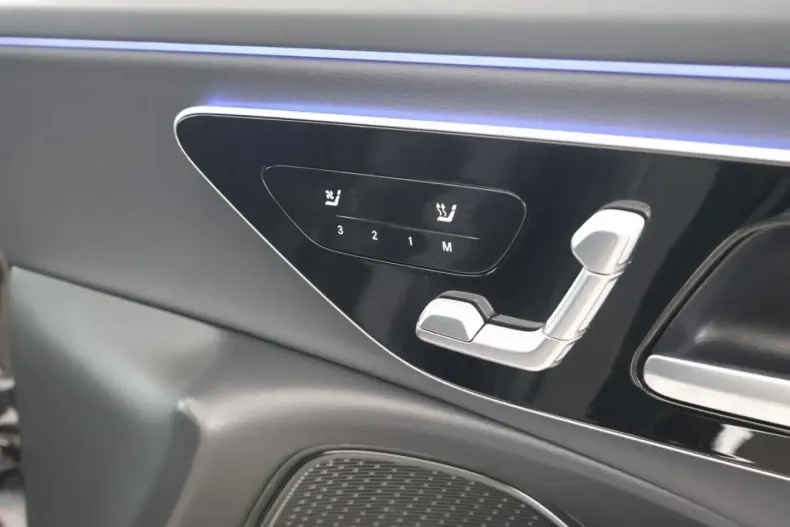 Mercedes-Benz E 300 (Clasa E) din 2024 cu 11.083 km - oferta MER180729 - foto 15