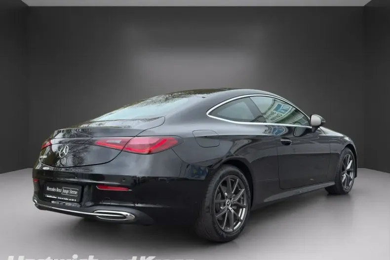 Mercedes-Benz CLE 180 (Clasa CLE) din 2024 cu 3.250 km - oferta MER180734 - foto 6