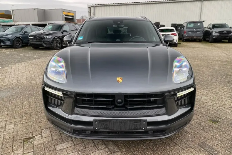 Porsche Macan din 2024 cu 13.600 km - oferta POR180739 - foto 12