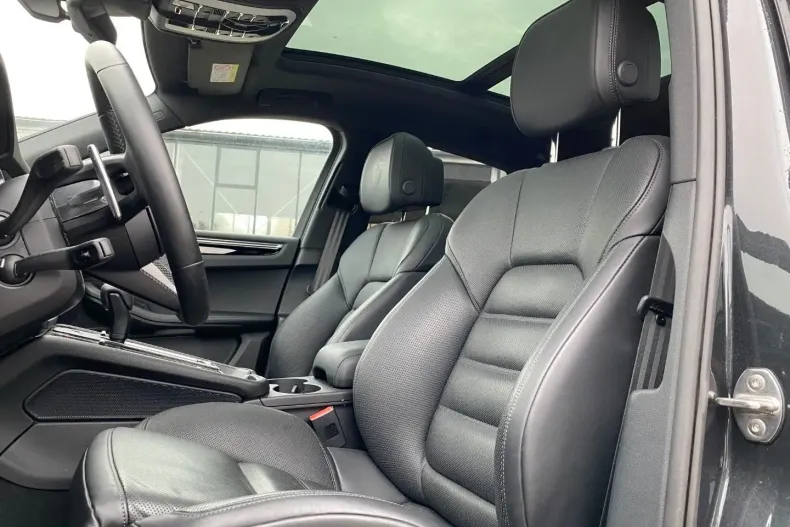 Porsche Macan din 2024 cu 13.600 km - oferta POR180739 - foto 18