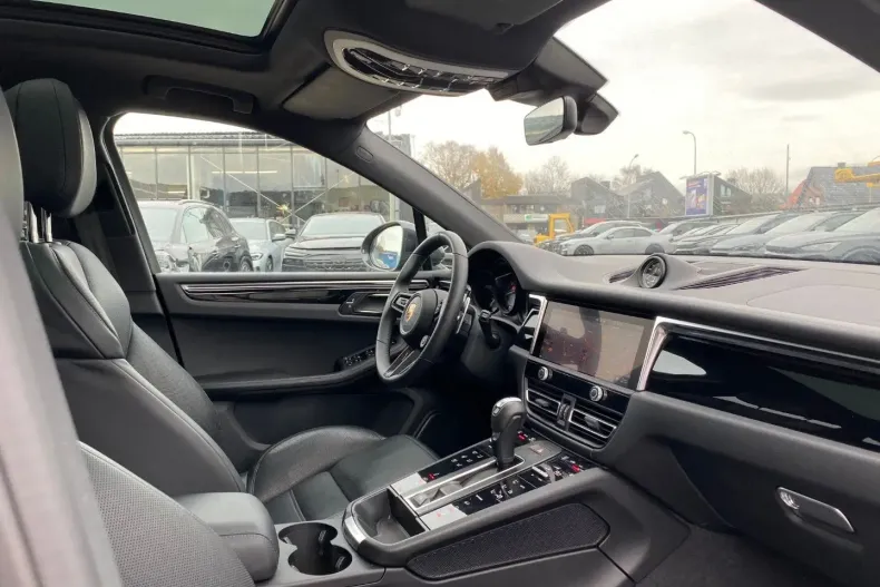 Porsche Macan din 2024 cu 13.600 km - oferta POR180739 - foto 21