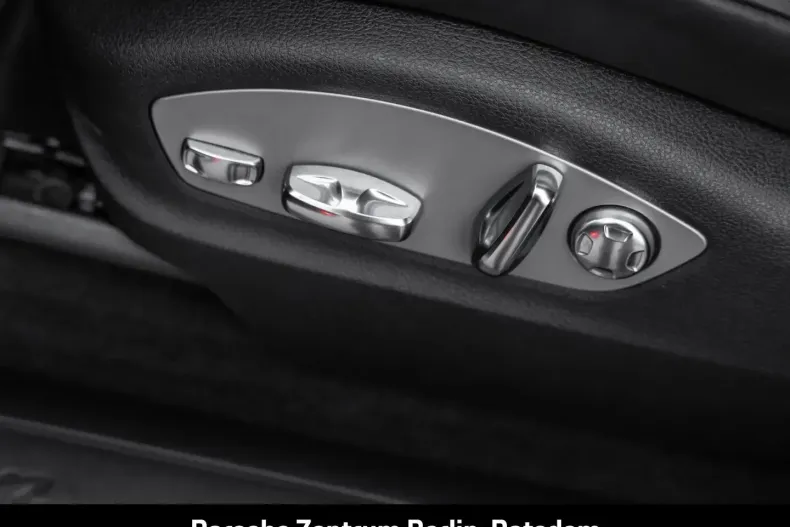 Porsche Macan din 2022 cu 47.984 km - oferta POR180742 - foto 17