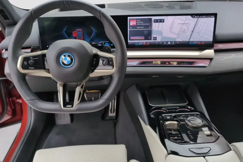 BMW 550 (Seria 5) din 2025 cu 27.440 km - oferta BMW180746 - foto 13