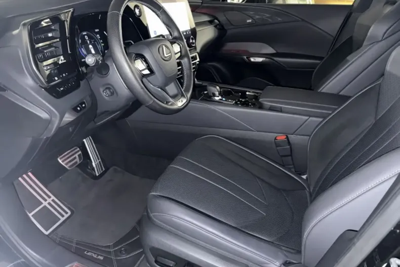 Lexus RX 500 din 2024 cu 8.959 km - oferta LEX180760 - foto 8