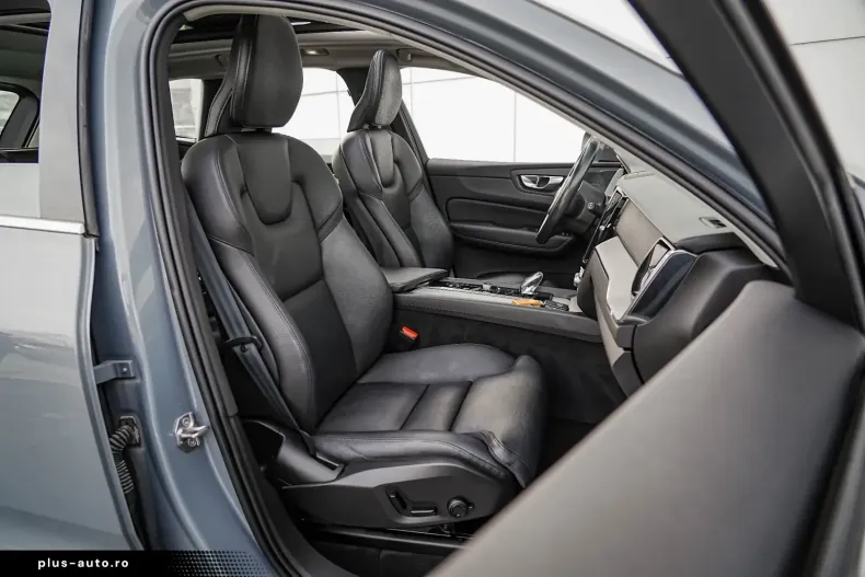 Volvo XC60 din 2022 cu 105.850 km - oferta VOL180762 - foto 13