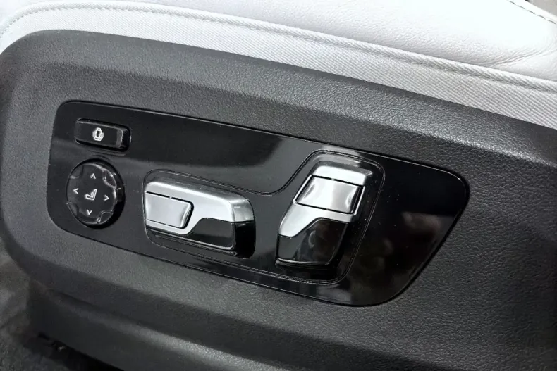 BMW XM (Seria X) din 2024 cu 33.500 km - oferta BMW180765 - foto 14