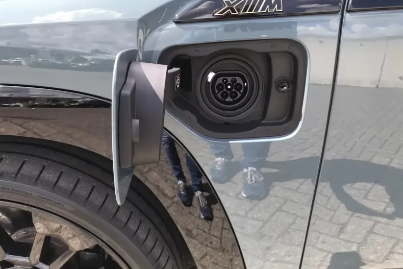 BMW XM (Seria X) din 2023 cu 17.700 km - oferta BMW180767 - foto 10