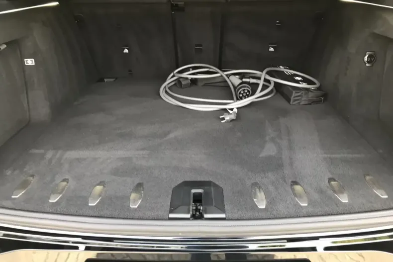 BMW XM (Seria X) din 2023 cu 17.700 km - oferta BMW180767 - foto 11