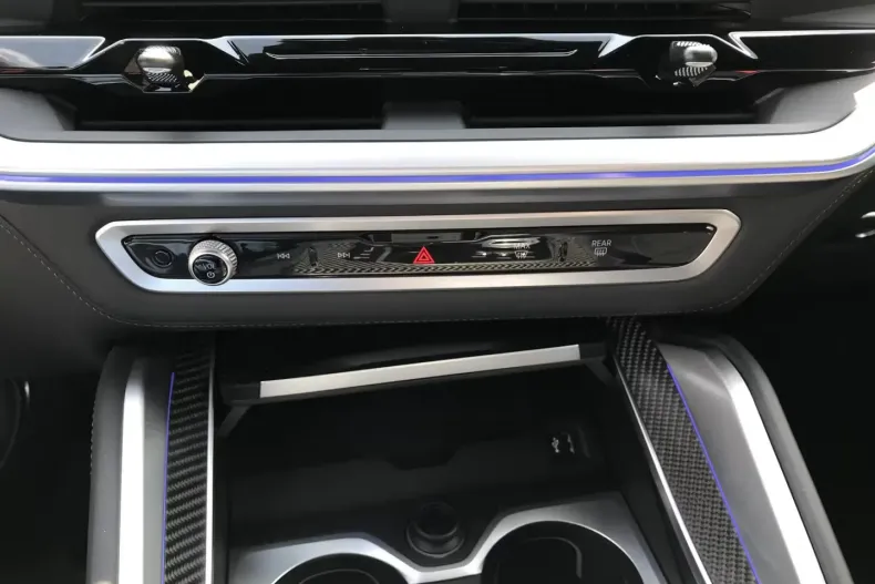 BMW XM (Seria X) din 2023 cu 17.700 km - oferta BMW180767 - foto 20