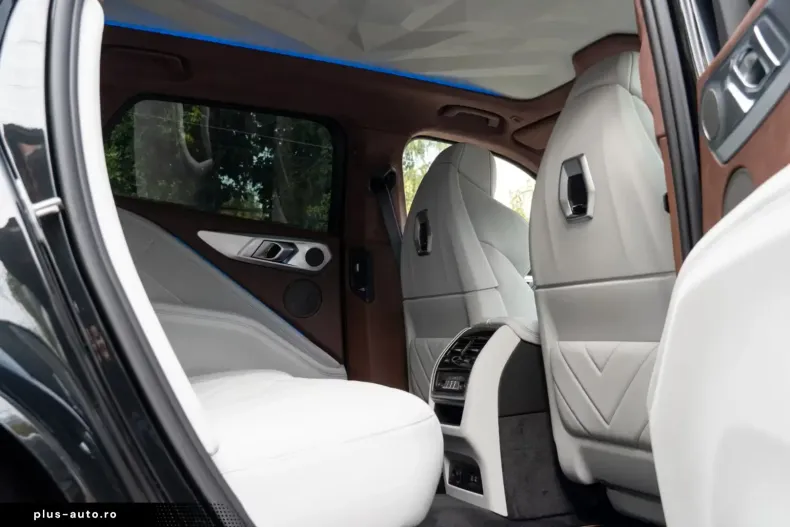 BMW XM (Seria X) din 2025 cu 9.900 km - oferta BMW180770 - foto 15